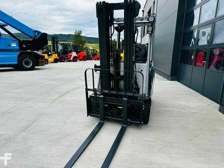 Carrelli elettrici 3 ruote 2024  Baoli KBET 20 Li G1 (6)