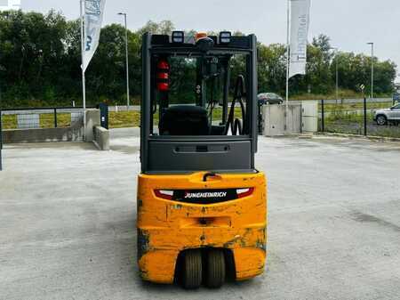 Carrelli elettrici 3 ruote 2018 Jungheinrich EFG 220 (4)
