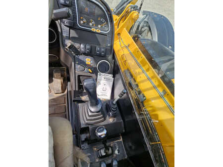Telescopic forklift rigid 2015  JCB 540-170 (7)