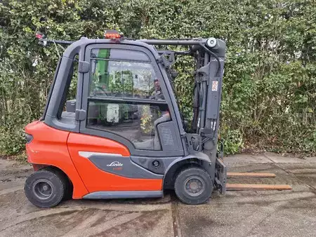 Diesel heftrucks 2020  Linde H25D-01 (2)