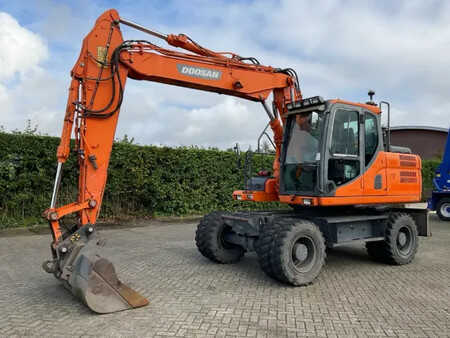 Kurottaja 360° kääntö 2025  Machinery auction FPM bv, Wekerom, Netherlands (4)