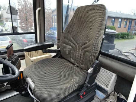 Dieseltruck 2010  Svetruck (available for rent) 15120 (14)