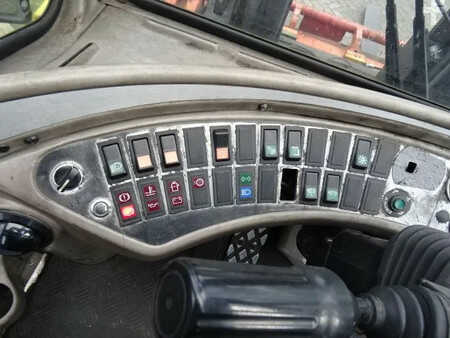Dieseltruck 2010  Svetruck (available for rent) 15120 (16)