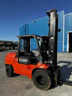 Dieselový VZV 2008  Toyota 42-7FDF45 (2)