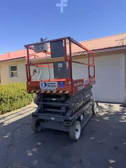 Scissor Lifts / Pallet Jacks 2015  Skyjack SJIII 4626 (2)