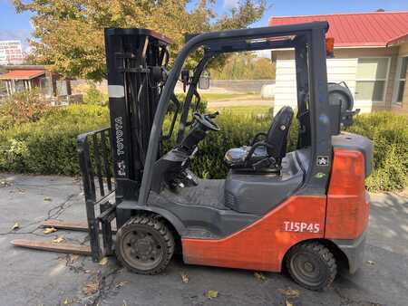 Propane Forklifts-Toyota-8FGCU25