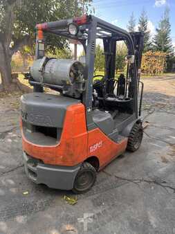 Propane Forklifts 2012  Toyota 8FGCU25 (2)