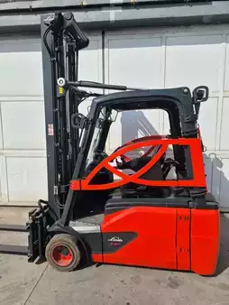 Elektryczne 3-kołowe 2016  Linde E18 L (5)