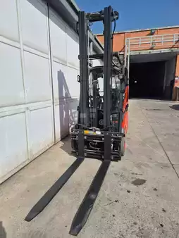 Elektryczne 3-kołowe 2016  Linde E18 L (6)
