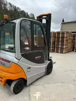 Eléctrica de 4 ruedas  Still RX60-25 (4)