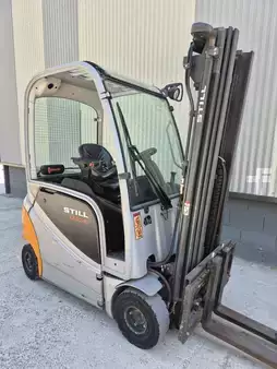 Eléctrica de 4 ruedas  Still RX20-16P (3)