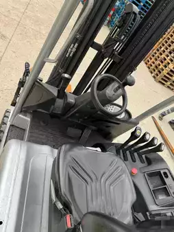 Eléctrica de 4 ruedas  Still RX 20-20 (9)