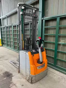 Apilador eléctrico  Still EXV 14 (1)