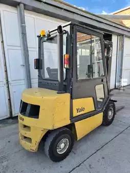 Carretilla elevadora diésel 2002  Yale GDP25RF (5)