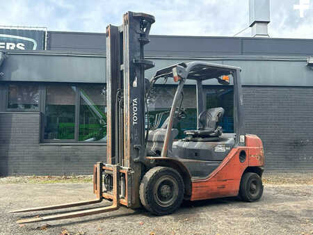 Diesel Forklifts 2008  Toyota 8 FDF 25 (1)