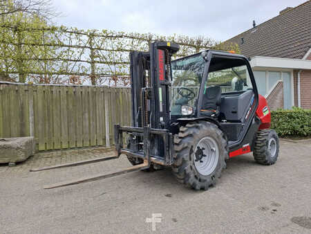 Carrelli elevatori diesel 2024  Manitou MC 25-4 D K ST5 S1 Buggy (1)