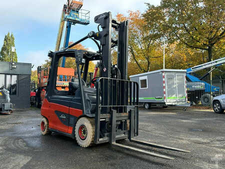 El truck - 4 hjulet 2012  Linde E30-01 (4)