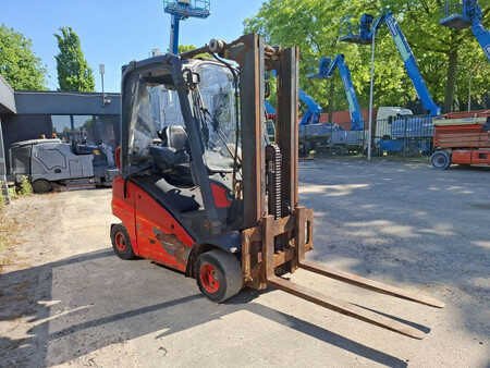Gas truck 2018  Linde H20T (2)