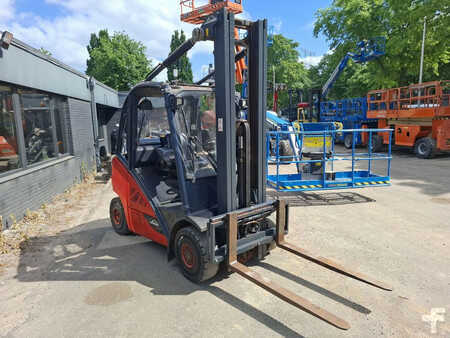 LPG Forklifts 2017  Linde H25T (2)