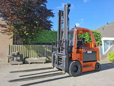 4-wiel elektrische heftrucks 2002  Carer Z65K (1)