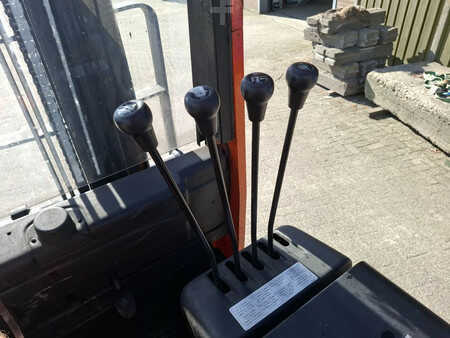 4-wiel elektrische heftrucks 2002  Carer Z65K (8)