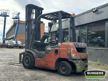 Dieselstapler 2008  Toyota 8FDF25 (2)