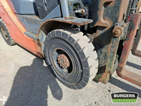 Treibgasstapler 2011  Toyota 02-8FGF20 (10)