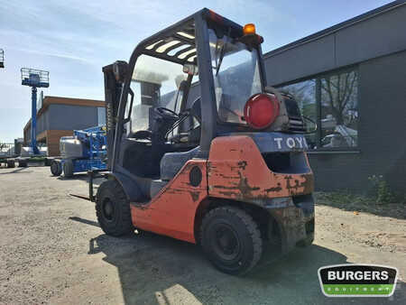 Treibgasstapler 2011  Toyota 02-8FGF20 (4)