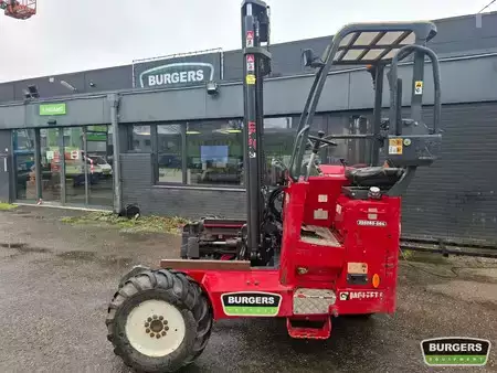 Chariots élévateurs transportables 2011  Moffett M5 25.4 (13)