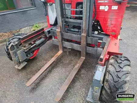 Chariots élévateurs transportables 2011  Moffett M5 25.4 (5)