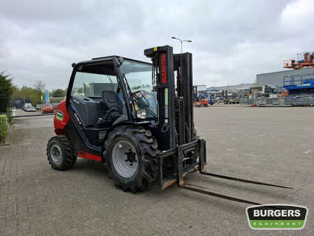 Chariots élévateurs diesel 2024  Manitou MC 25-4 D K ST5 S1 Buggy (2)