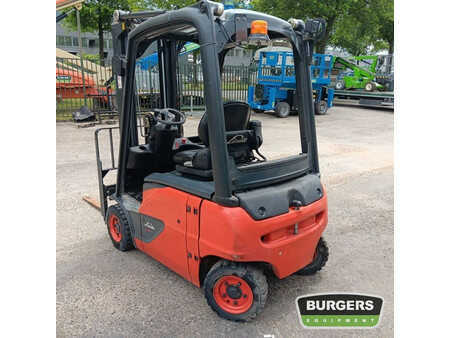 4-wiel elektrische heftrucks 2014  Linde E16P (4)