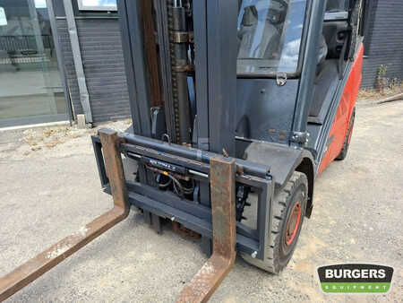 Treibgasstapler 2017  Linde H25T (10)