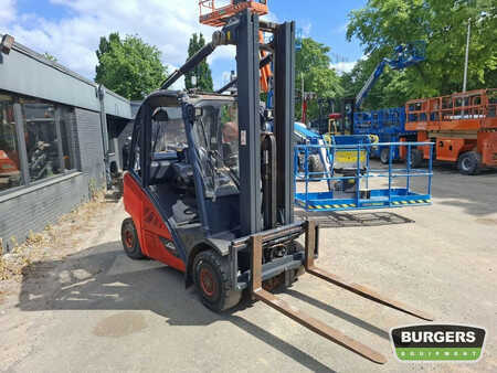 Treibgasstapler 2017  Linde H25T (2)
