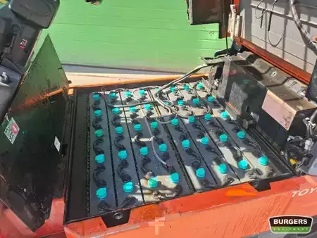 Eléctrica de 4 ruedas 2008  Toyota 7FBMF30 (13)