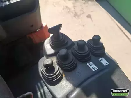 Eléctrica de 4 ruedas 2008  Toyota 7FBMF30 (9)