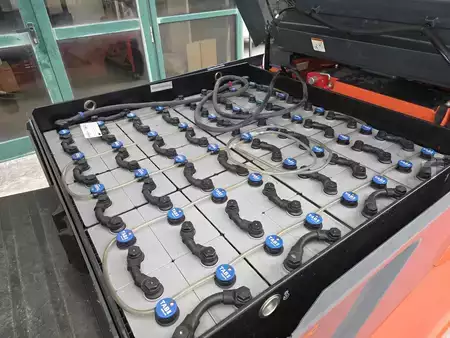 Chariots électriques à 4 roues 2020  Toyota 8FBMT40 (4)