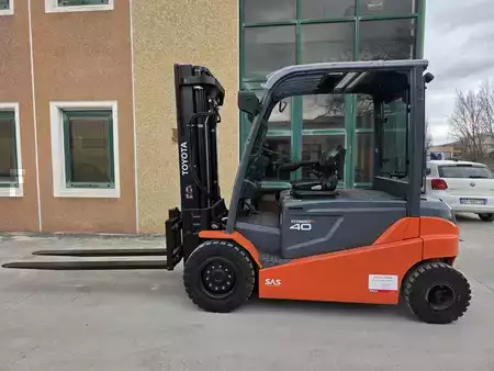 Chariots électriques à 4 roues 2020  Toyota 8FBMT40 (7)