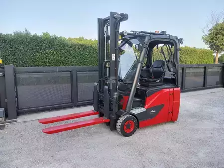 Carrelli elettrici 3 ruote 2017  Linde E16H-02 (1)