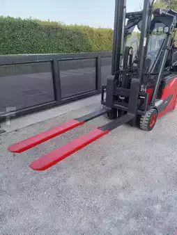 Carrelli elettrici 3 ruote 2017  Linde E16H-02 (10)