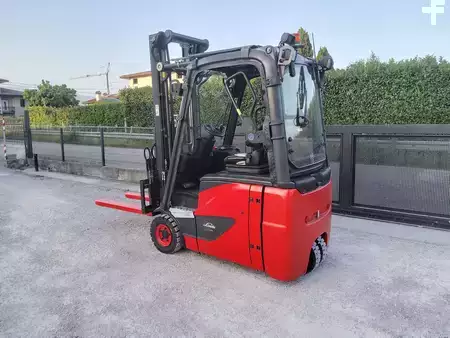 Carrelli elettrici 3 ruote 2017  Linde E16H-02 (2)