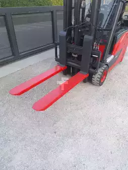 Carrelli elettrici 3 ruote 2017  Linde E16H-02 (9)