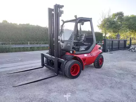 Carrelli elevatori diesel 1997  Linde H40D (2)