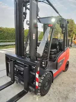 Carrelli elevatori diesel 2021  Linde H30D-01 (10)