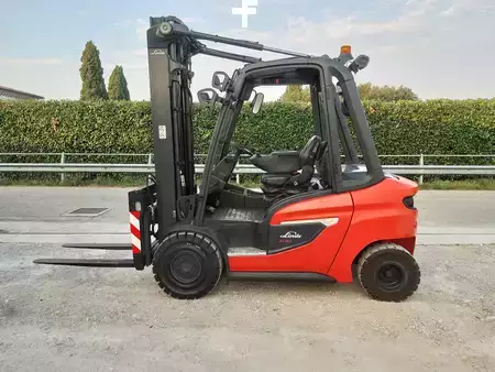 Carrelli elevatori diesel 2021  Linde H30D-01 (7)