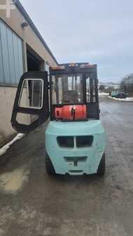 Gázüzemű targoncák 2016  Maximal FGL 30 (4)