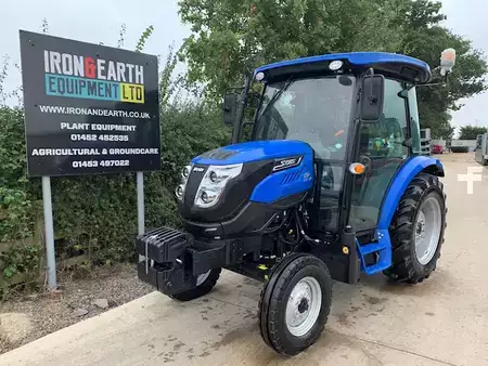 Chariots tracteurs - Solis S50 Shuttle XL CAB 2WD Compact Tractor (1)