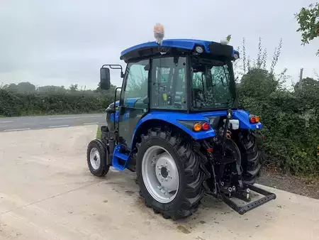 Chariots tracteurs - Solis S50 Shuttle XL CAB 2WD Compact Tractor (4)