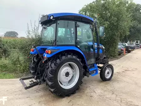 Chariots tracteurs - Solis S50 Shuttle XL CAB 2WD Compact Tractor (7)