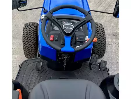 Chariots tracteurs - Solis 26 HST Compact Tractor (7)